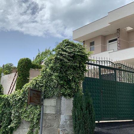 Vila Gjergji Durres Exterior photo